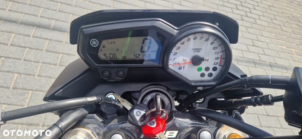 Yamaha FZ8 - 8