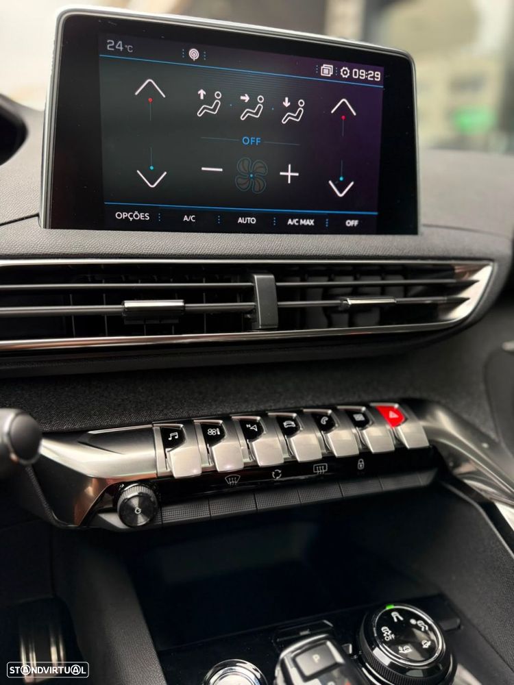 Peugeot 5008 - 29