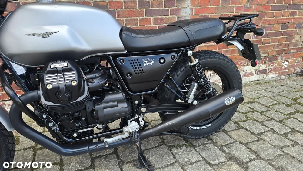 Moto Guzzi V7 - 6