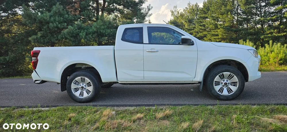 Isuzu D-Max - 8