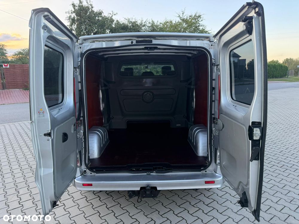 Opel VIVARO L2H1 Długi Klima Elektryka Tempomat Dubel Kabina Brygadówka Rury Serwis - 8