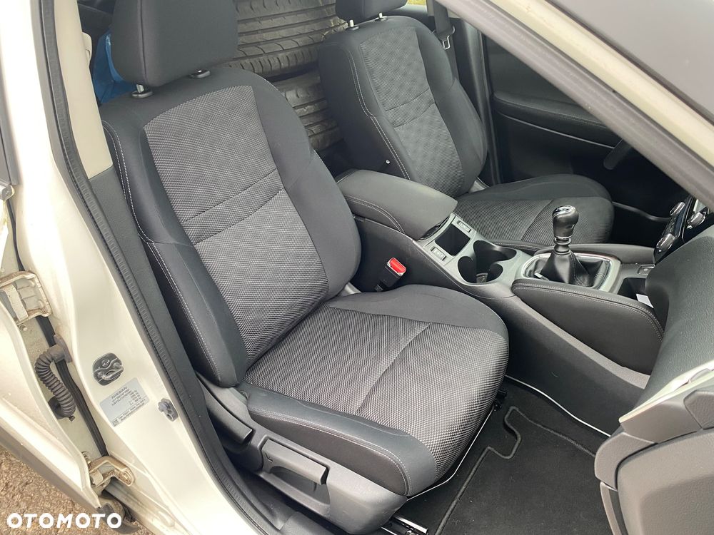 Nissan Qashqai 1.6 DIG-T 360 - 24