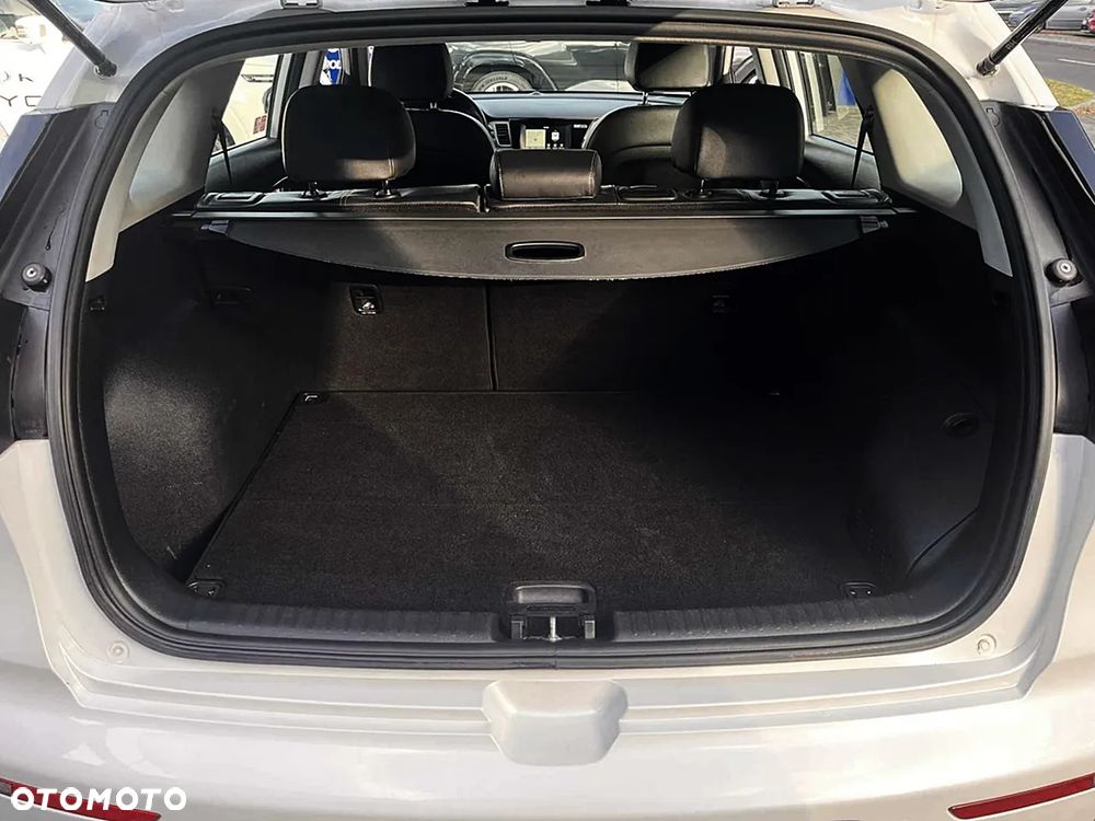 Kia Niro 1.6 GDI Hybrid L - 11