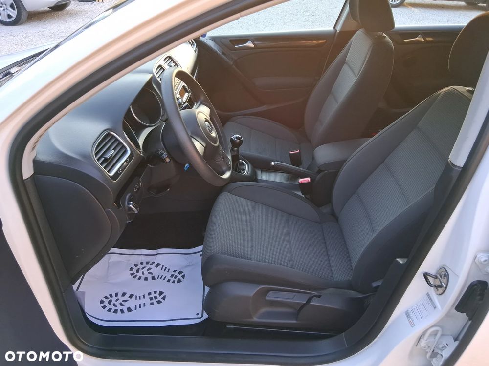 Volkswagen Golf 1.2 TSI MATCH - 12