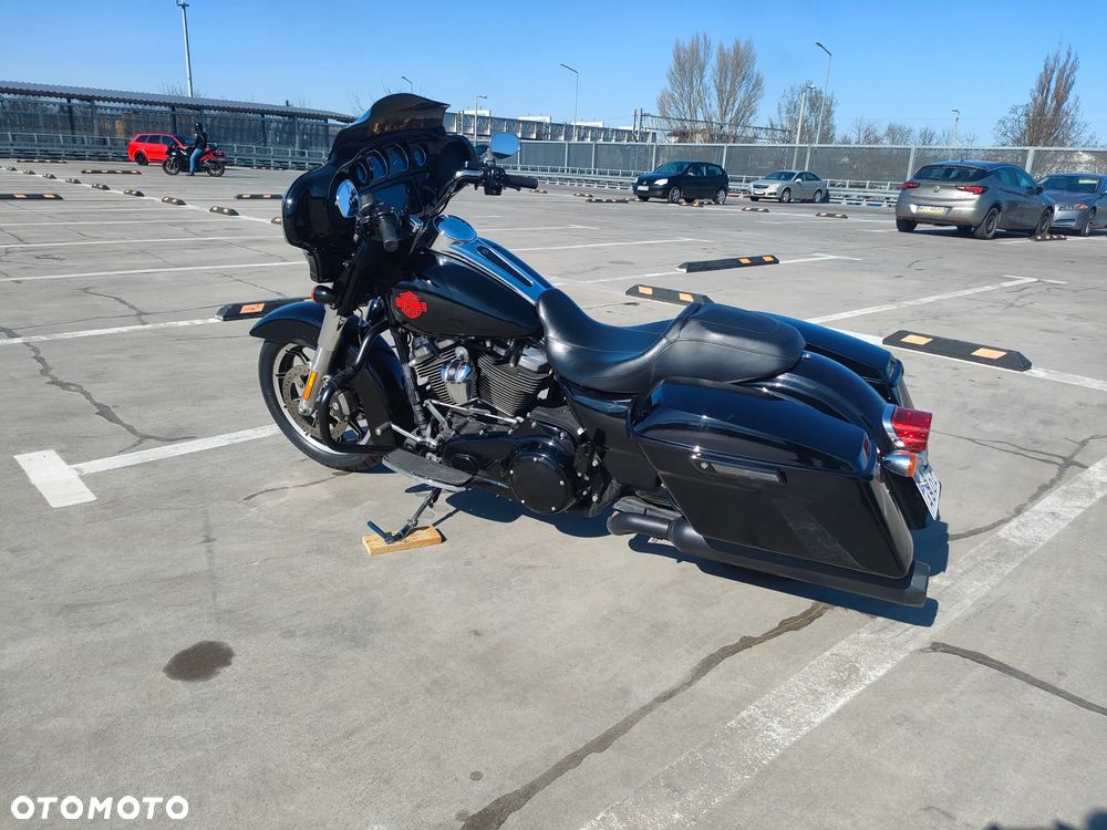 Harley-Davidson FLHT Electra Glide Standard - 3