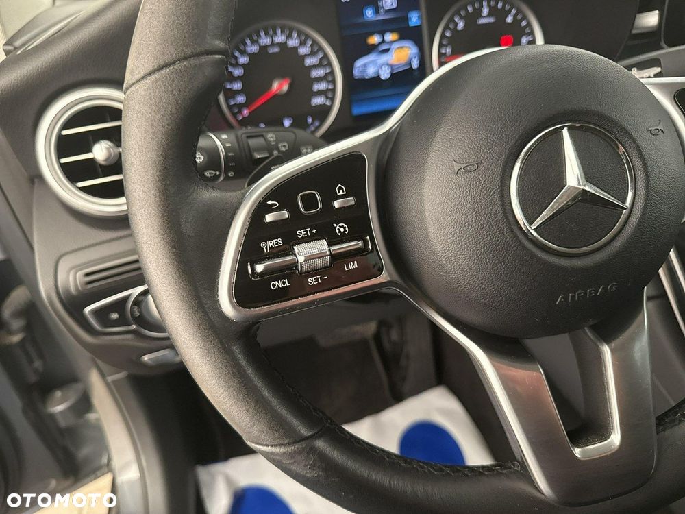 Mercedes-Benz GLC - 25