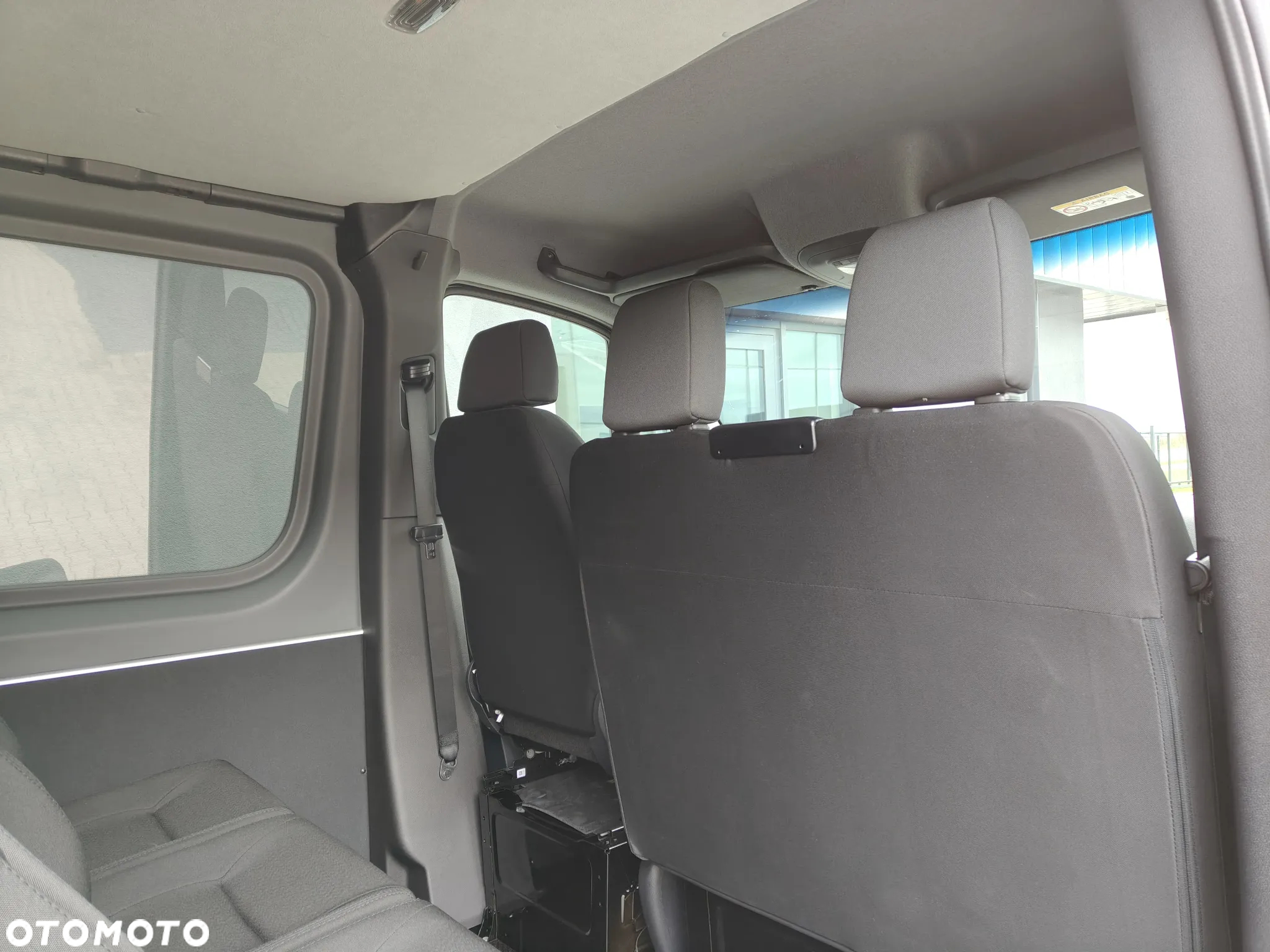 Mercedes-Benz Sprinter - 16