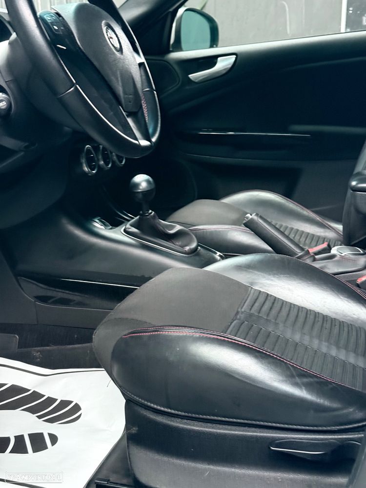 Alfa Romeo Giulietta - 11