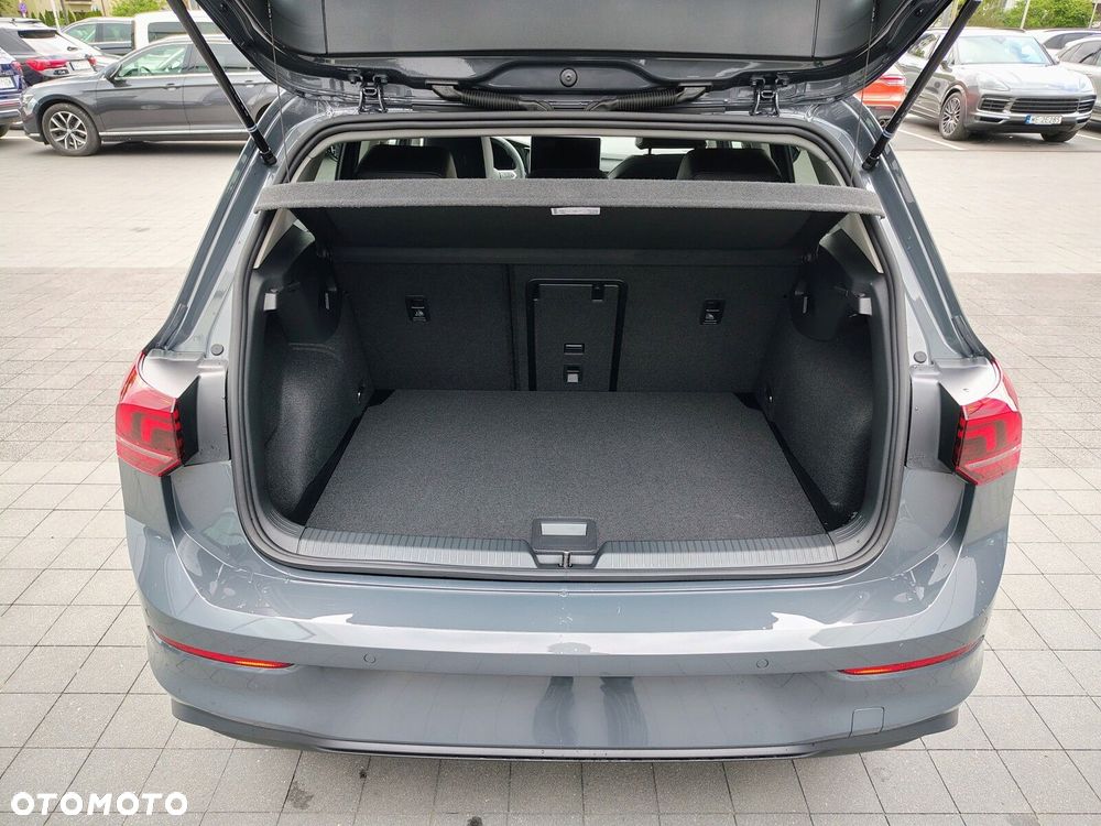 Volkswagen Golf - 9