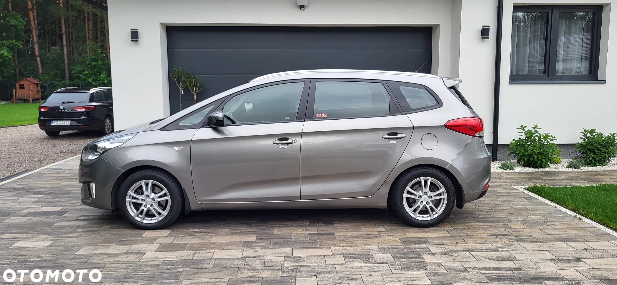 Kia Carens 1.6 GDI L - 7