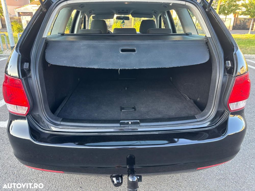 Volkswagen Golf 1.6 TDI DPF Comfortline - 10