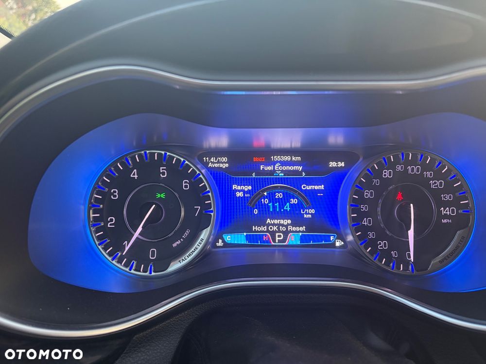 Chrysler 200 - 12