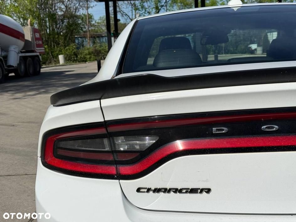 Dodge Charger - 5