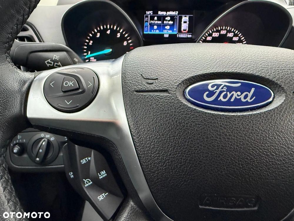 Ford Kuga 1.5 EcoBoost 2x4 Titanium - 14