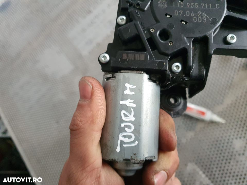 Motoras Stergator Haion Renault Twingo 2 An 2007/2011 Mici Defecte - 1