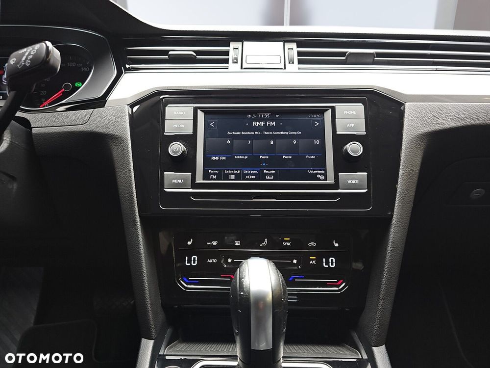 Volkswagen Passat 2.0 TDI EVO Business DSG - 27