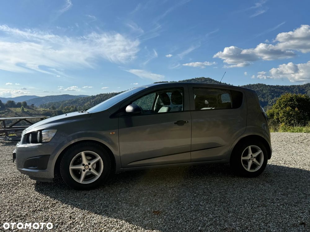 Chevrolet Aveo - 5