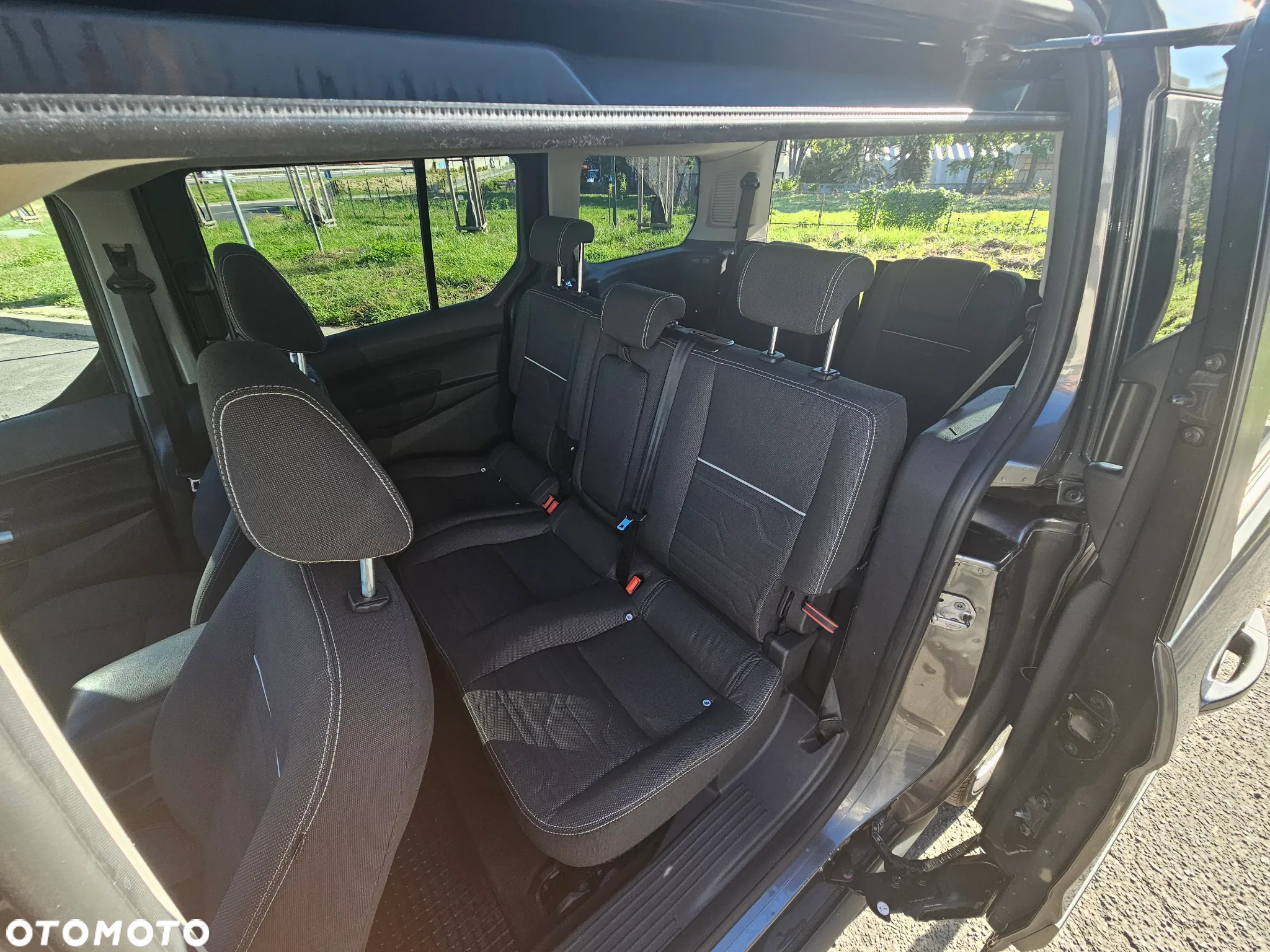 Ford Tourneo Connect 1.5 TDCi Titanium - 10