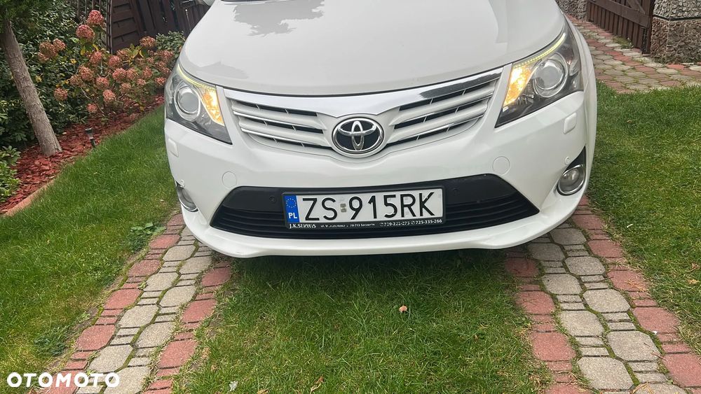 Toyota Avensis 2013 photo 4