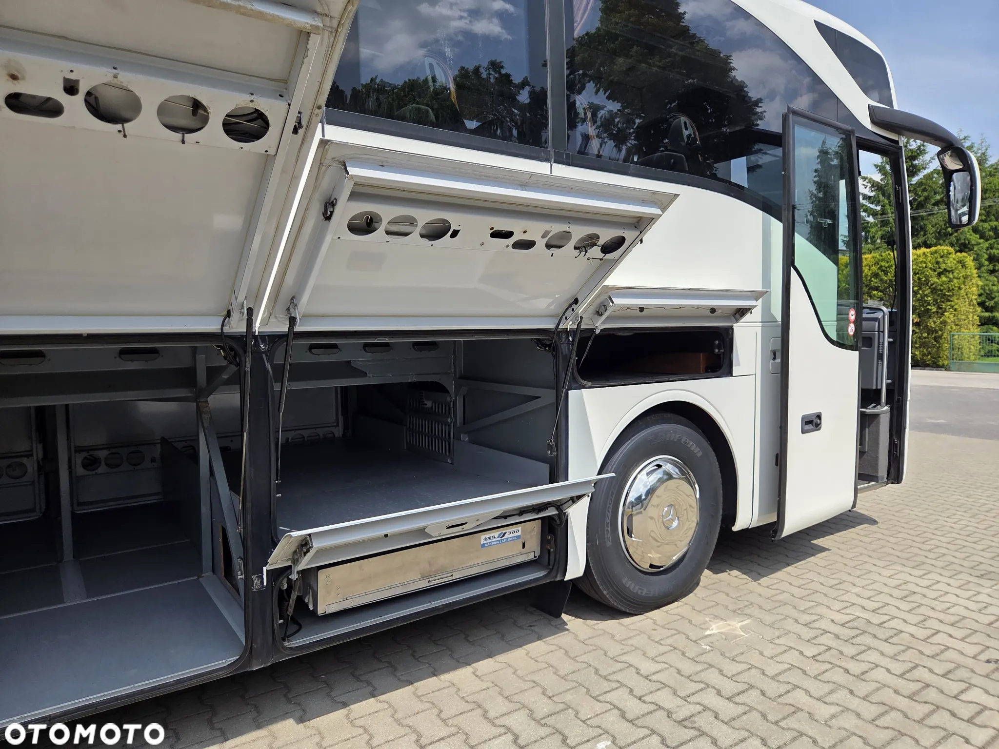 Mercedes-Benz TOURISMO RHD-L 14 METRÓW/ 61 MIEJSC LUXLINE / WC - 3