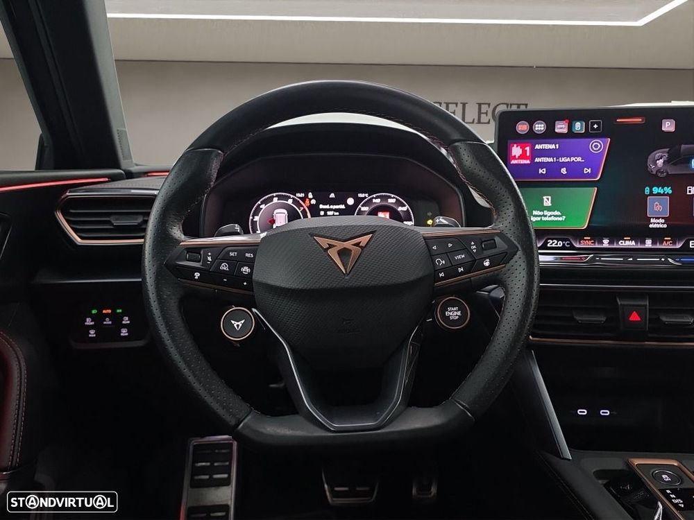 Cupra Leon ST 1.5 e-Hybrid DSG - 11