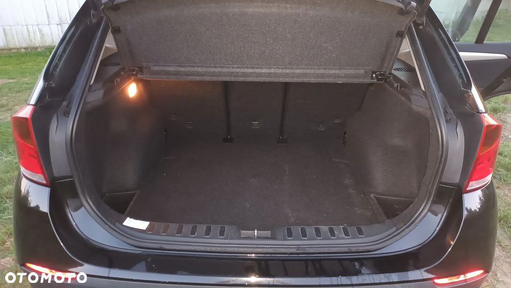 BMW X1 xDrive18d - 9