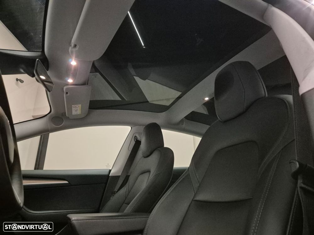 Tesla Model 3 Tração Traseira - 36
