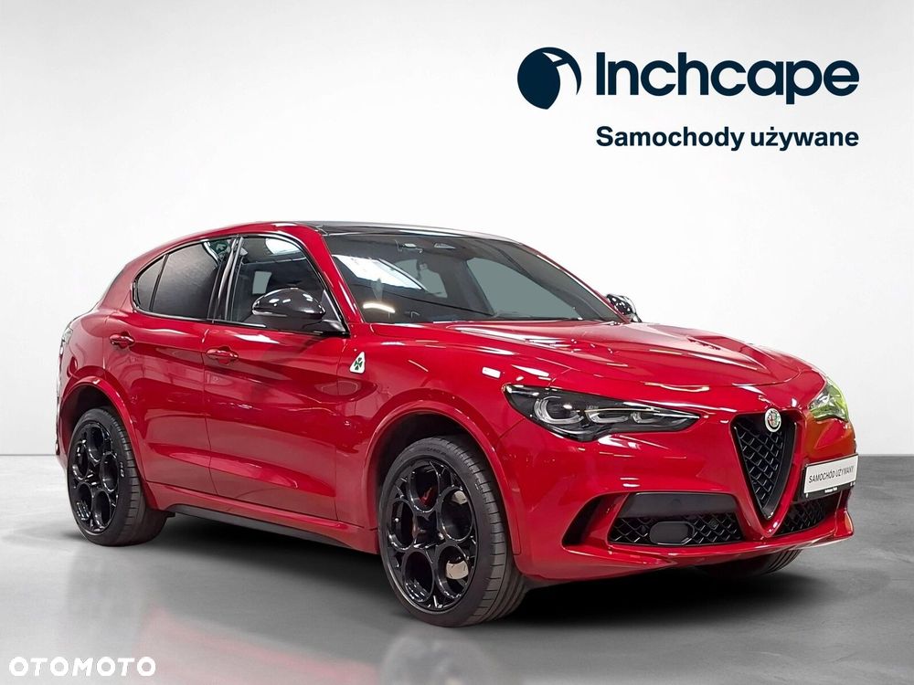 Alfa Romeo Stelvio - 8