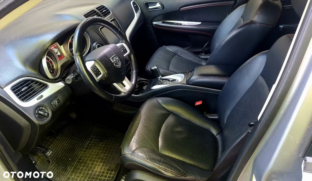 Dodge Journey - 35
