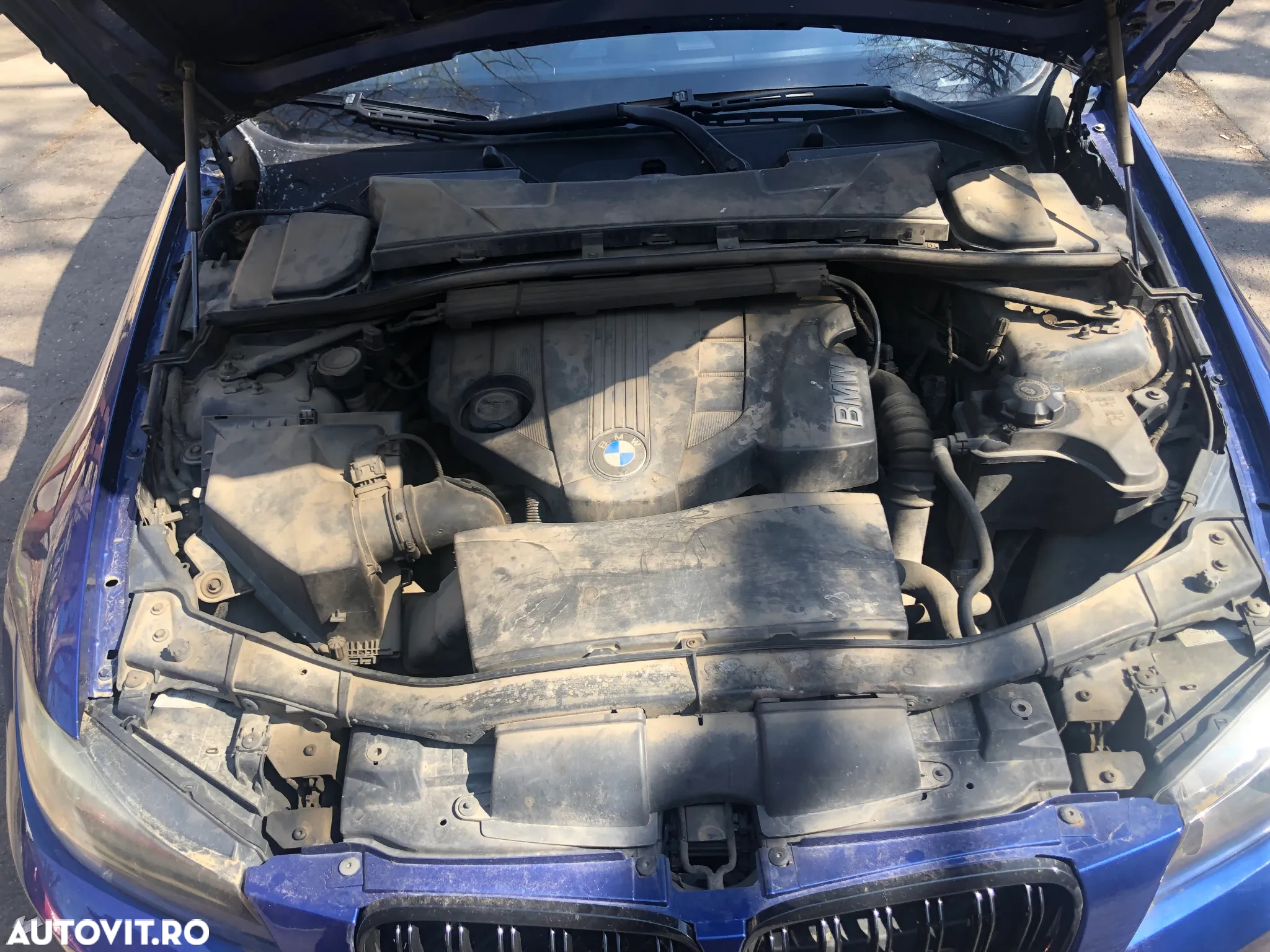 Dezmembrez Bmw Seria 3 E90 LCI facelift 320d N47D20C MONTEGOBLAU METALLIC - 5