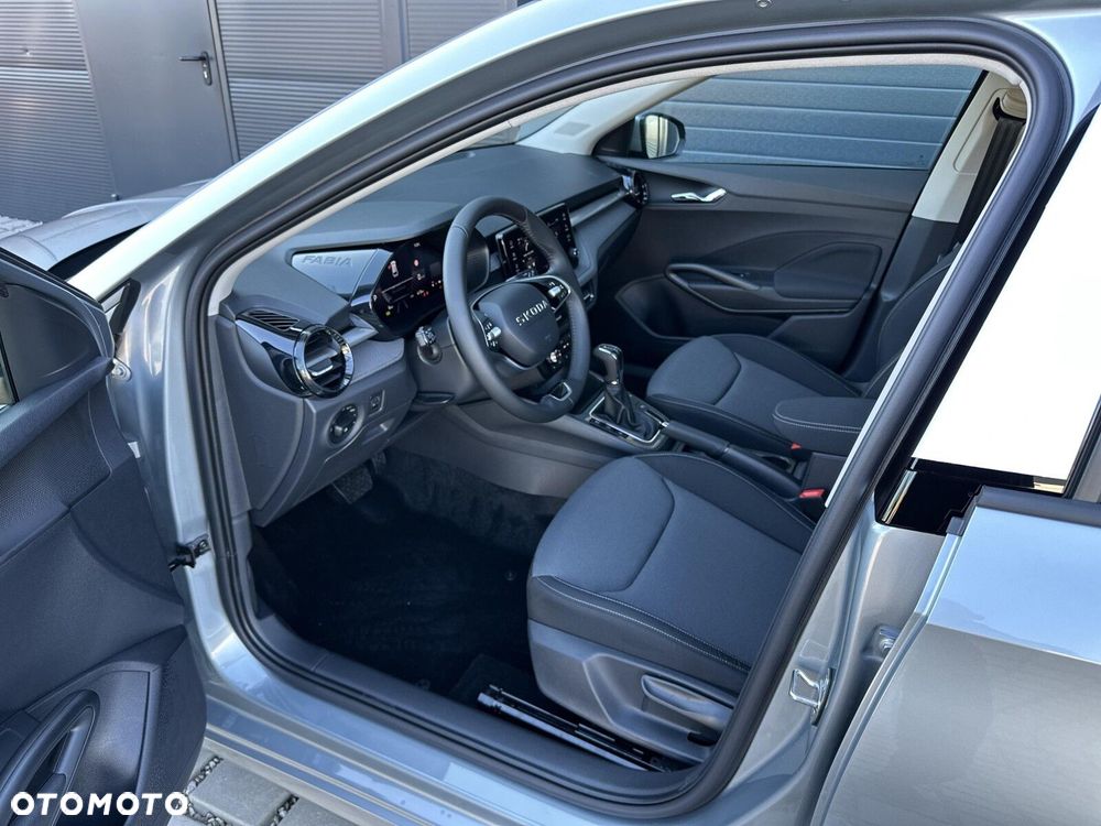 Skoda Fabia 1.0 TSI Drive DSG - 31
