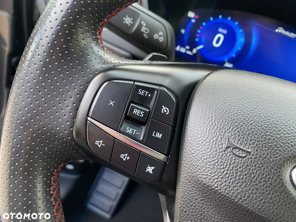 Ford Kuga 2.0 TDCi FWD ST-Line - 26