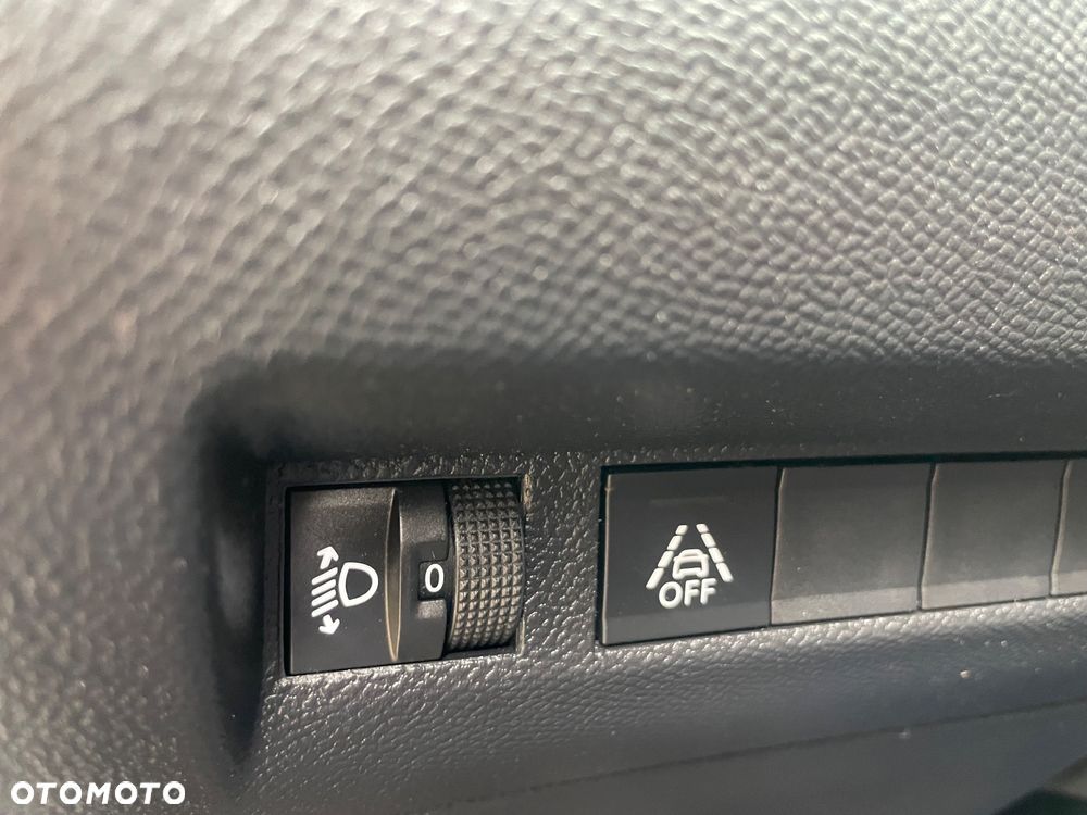 Peugeot 2008 PureTech 100 Allure - 17