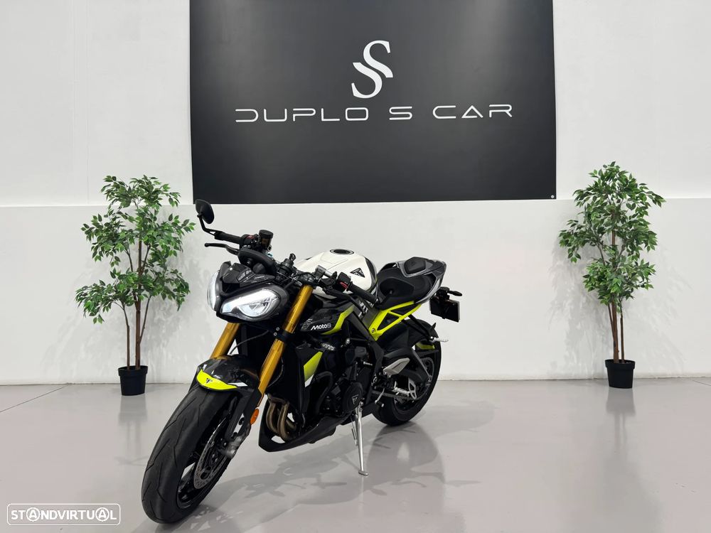 Triumph Street Triple 765 Moto2 - 1