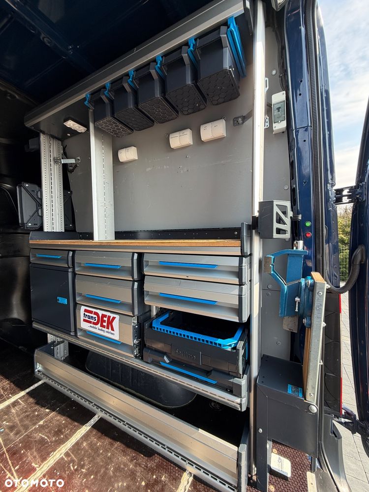 Mercedes-Benz SPRINTER MULTICAB - 25