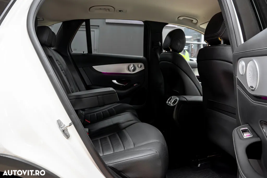 Mercedes-Benz GLC 300 d 4Matic 9G-TRONIC Exclusive - 31