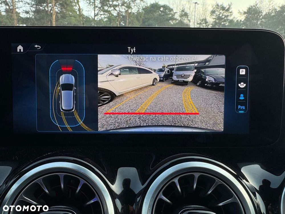 Mercedes-Benz GLA 200 AMG Line - 19