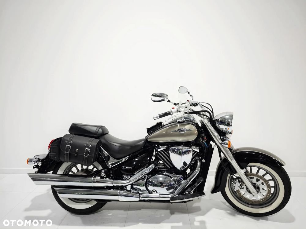 Suzuki Intruder - 2