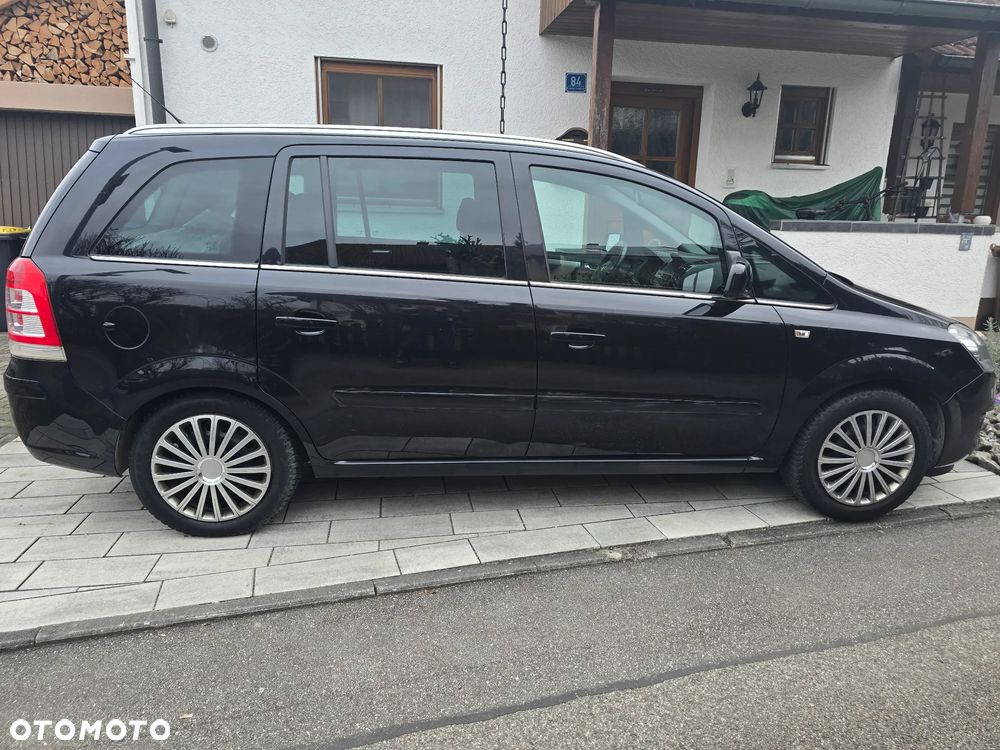Opel Zafira 1.8 Innovation 110 Jahre - 4