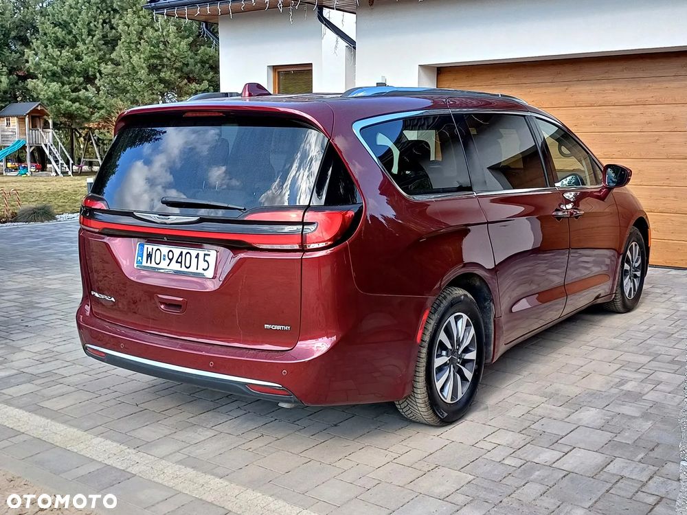 Chrysler Pacifica - 6