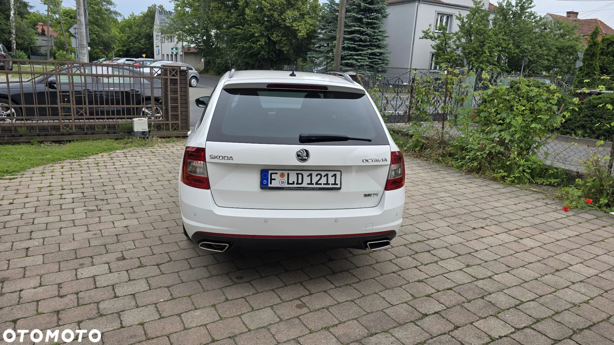 Skoda Octavia Combi 2.0 TDI DSG RS - 12
