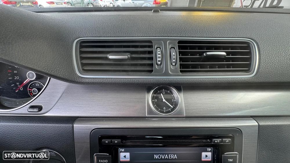 VW Passat 1.6 TDI BlueMotion - 28