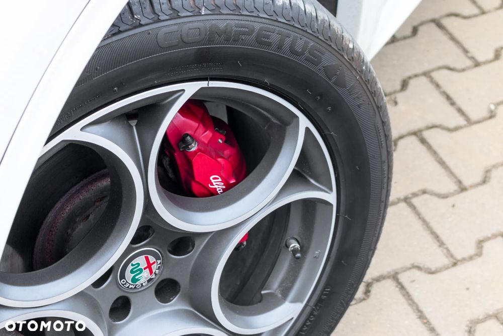 Alfa Romeo Stelvio 2.0 Turbo Executive Q4 - 6