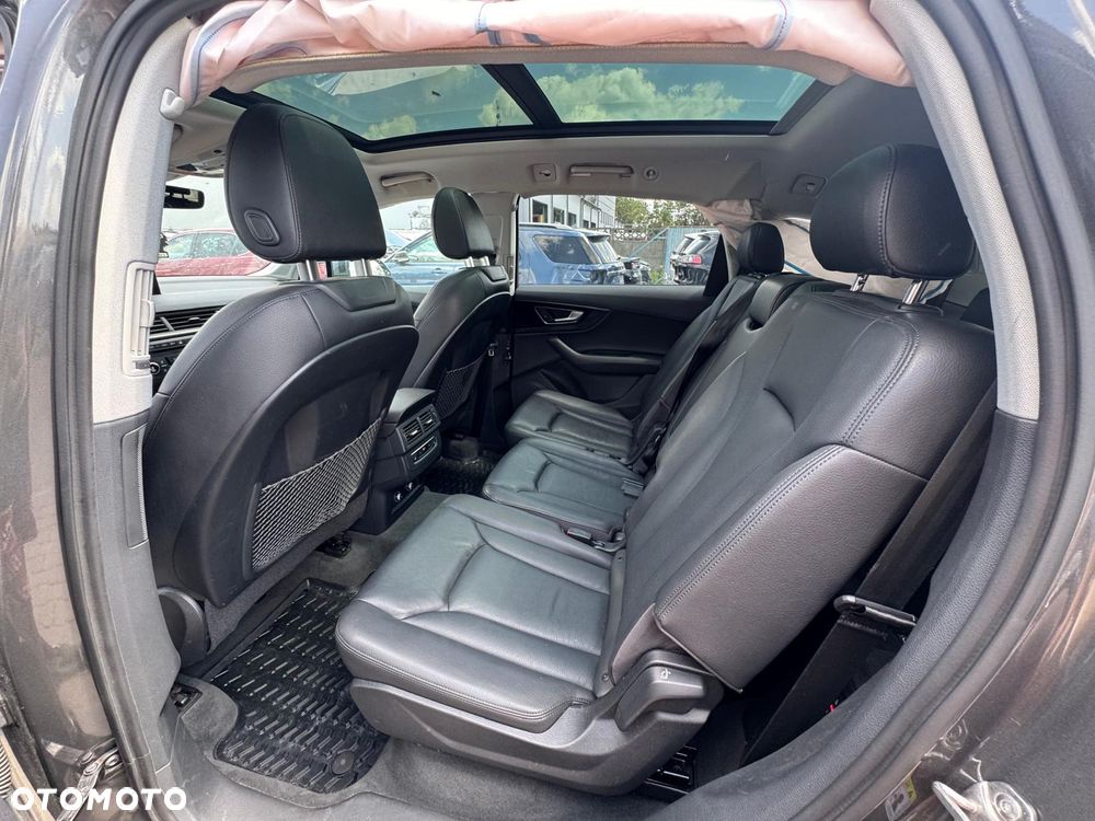 Audi Q7 3.0 TFSI Quattro Tiptronic - 28