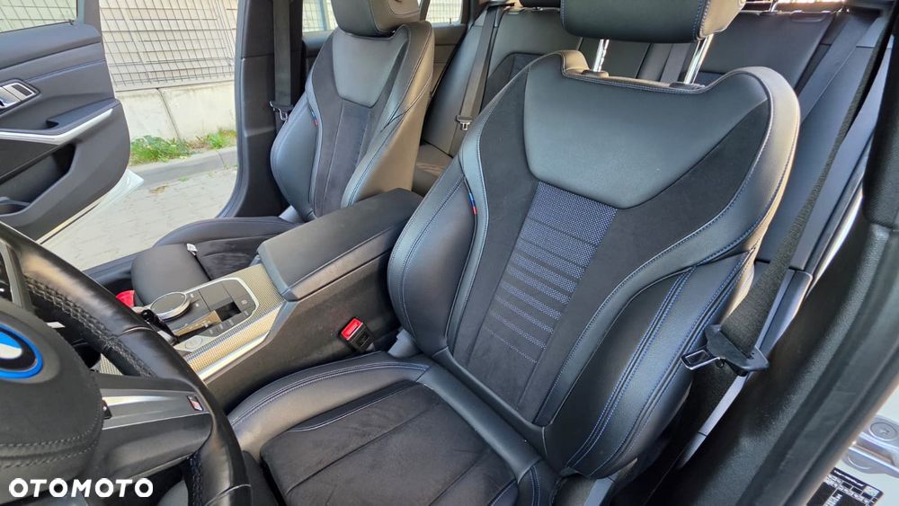 BMW Seria 3 320e M Sport sport - 12