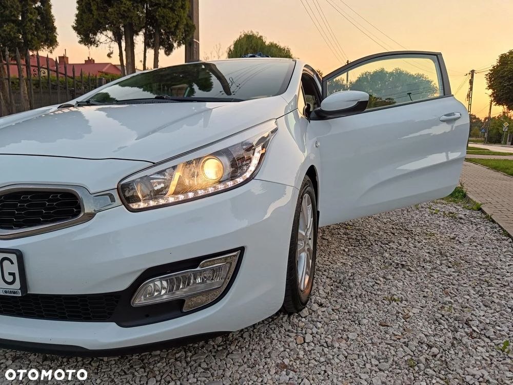 Kia ProCeed 1.6 GDI Vision - 15