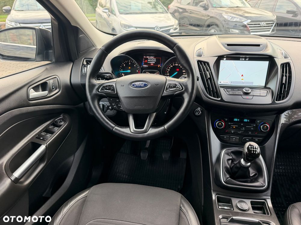 Ford Kuga 2.0 TDCi 2x4 Titanium - 15