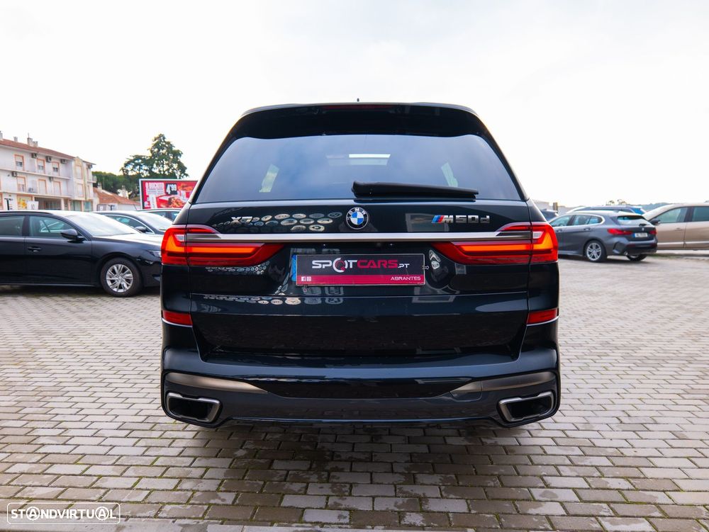 BMW X7 M50d - 8