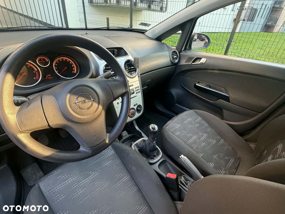 Opel Corsa 1.3 CDTI Essentia - 10