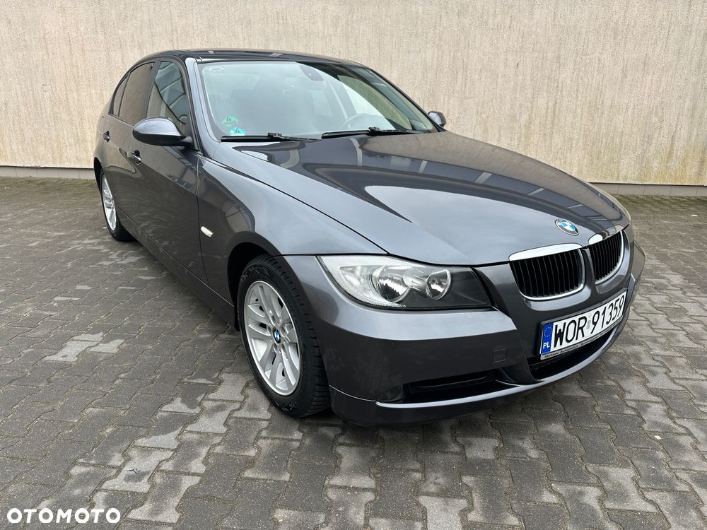 BMW Seria 3 320i - 1